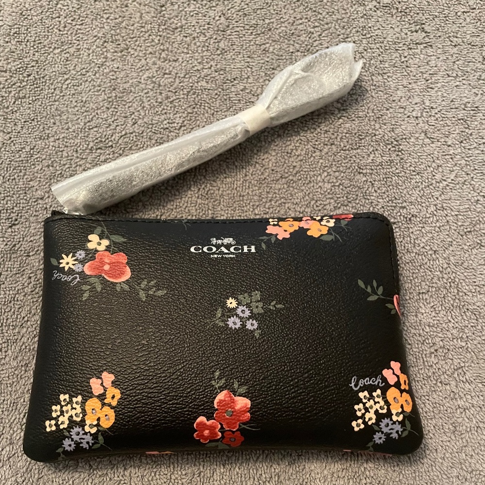 COACH Corner Zip Wristlet With Wildflower Print!
